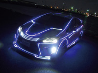 【NAGOYAオートトレンド15】イルミネーション輝く プリウス 登場 画像