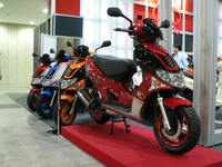 【東京モーターサイクルショー06】写真蔵…キムコ 画像