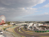 【F1 日本GP】観戦シート紹介…最上段は伊勢湾も一望できるシケインQ1・Q2席　3月7日チケット発売 画像