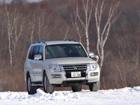 【三菱 4WDモデル 雪上試乗】圧倒的な駆動力のパジェロ、モード切替がカギのデリカ…斎藤聡 画像