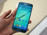 【MWC 2015】ついに両側に「エッジスクリーン」搭載…サムスン「GALAXY S6 Edge」 画像