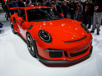 【ジュネーブモーターショー15】ポルシェ 911 GT3 に「RS」…4.0フラット6は自然吸気で500ps 画像