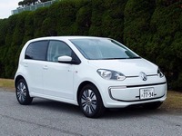【VW e-up！ 試乗】「誰でも乗れる電気自動車」ならばもう少し安く…松下宏 画像