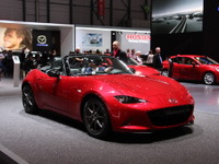 【ジュネーブモーターショー15】マツダ ロードスター 新型、欧州は1.5と2.0の2機種に…2.0は160ps 画像