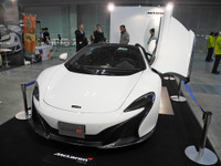 【ジャパンボートショー15】輸入高級車が7台、最高価格は3400万円のマクラーレン 画像