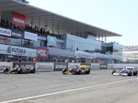 【鈴鹿ファン感謝デー15】歴代日本人F1レーサー、往年のマシンでドライブ…ファンも興奮 画像