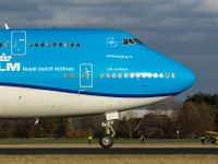 KLMオランダ航空、新塗装のB747がアムステルダムに到着 画像