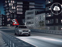 【MWC 2015】ボルボ、コネクテッドカーによる先進的ビジョンを発表…路面状況をクラウドで共有 画像