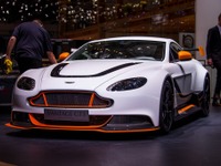 【ジュネーブモーターショー15】アストンマーティン ヴァンテージ GT3、サーキット対応のスパルタンモデル［詳細画像］ 画像