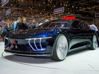 【ジュネーブモーターショー15】イタルデザイン・ジウジアーロ GEA、自動運動技術搭載のEVコンセプト［詳細画像］ 画像