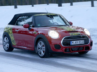 MINIオープン史上最速! JCWカブリオレ は最速246km/h 画像