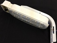 撮った画像はWi-Fi転送…監視カメラと一体化したLED防犯灯 画像