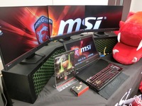 3画面に同時出力、迫力のサウンド…ハードコアゲーマーも納得のPC 画像