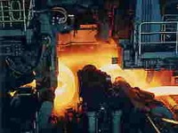 熱い戦い! 神戸製鋼と川崎製鉄が相次いで海外と 画像
