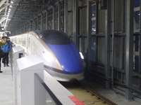 【北陸新幹線開通・金沢特集】開業初日「かがやき」に乗車!全座席に電源 画像