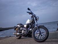 【ヤマハ ボルト Rスペック 試乗】街乗りからツーリングまでオールマイティな一台…青木タカオ 画像