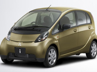 三菱自動車、「北海道日本ハムファイターズ」とスポンサーシップ契約 画像