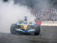 28万人がアロンソに熱狂 画像