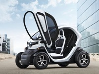 ルノー の超小型EV トゥイジー 、14歳から運転可能に…フランス 画像