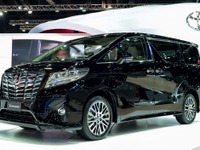 【バンコクモーターショー15】トヨタ アルファード/ヴェルファイア 新型、タイ初公開…日本仕様と微妙に違う 画像