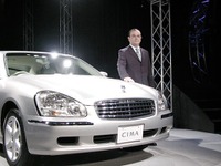 【新聞ウォッチ】ゴーン・日産社長がニッポンの首相を“一刀両断” 画像