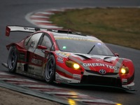【SUPER GT 第1戦】GT300クラス、嵯峨宏紀&中山雄一のプリウスが圧勝で制す 画像