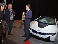 【ニューヨークモーターショー15】WCOTYグリーンカーはBMW i8…ゴルフ と Sクラス 抑える 画像