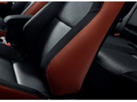 【トヨタ オーリス 改良新型】東レ、スエード調人工皮革がシートとコンソールボッスに採用 画像