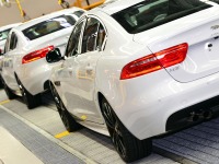 ジャガー XE、英国で生産開始 画像