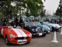 かわさき楽大師まつりで恒例のクラシックカー展示 画像