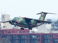 航空自衛隊、C-1輸送機を用いた立川飛行場での訓練飛行を実施 画像