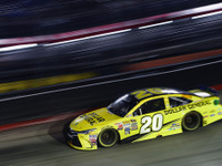 【NASCARスプリントカップ 第8戦】トヨタ、マット・ケンゼスがポールトゥウィン 画像