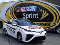 トヨタ MIRAI 、ペースカーに起用…米NASCAR 画像