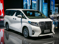 【上海モーターショー15】トヨタ アルファード 新型、中国初公開 画像