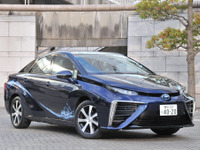 【トヨタ MIRAI 試乗】見事なほどに高いレベルの“普通”を実現したセダン…諸星陽一 画像