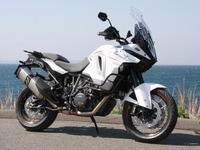 【KTM 1290スーパーアドベンチャー 動画試乗】頂上モデルに相応しい先進性に刮目…佐川健太郎 画像