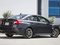 スバル WRX、米国で2016年型…STI に低いリアスポイラー設定 画像