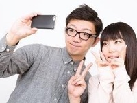 「30cm」がボーダーライン…「他人の体臭が気になる」距離を調査 画像