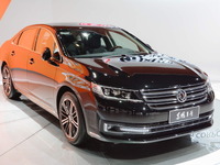 【上海モーターショー15】東風汽車の新型セダン2台は、PSAのプラットフォームから誕生 画像