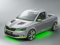 シュコダ からファンスター…小型ハッチがピックアップに変身 画像