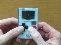 懐かしのゲームボーイ風端末が出資サイトで1000万円集め量産へ 画像