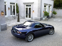 【ロンドンモーターショー06】写真蔵…マツダ ロードスタークーペ 画像