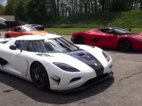 ラ・フェラーリ と ケーニグセグ アゲーラ、世界最高峰スーパーカーが加速競争［動画］ 画像