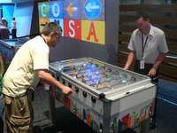 【ロンドンモーターショー06】写真蔵…各メーカーブースの様子 画像