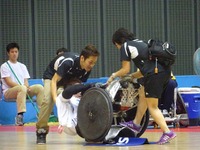 車いすの激しいぶつかり合い…「ウィルチェアーラグビー」を支える力 画像