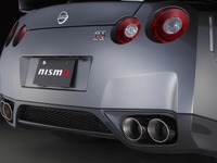 ニスモ、R35 GT-R 用スポーツチタンマフラー発売…ノーマル比8kg減の軽量化 画像