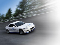 マツダ、RX-8 水素車が海外で初のデモ走行 画像