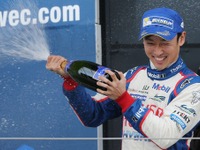 【WEC】中嶋一貴、ルマン公式テストデーでトヨタTS040のコクピットに復帰 画像