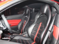 【フェラーリ 488 GTB 日本発表】スーパーカーにも快適さを…新シート採用のインテリア 画像