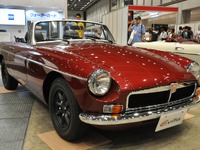 【インポートカーショー15】存在感際立つ、3台のカスタマイズド MG-B［写真蔵］ 画像